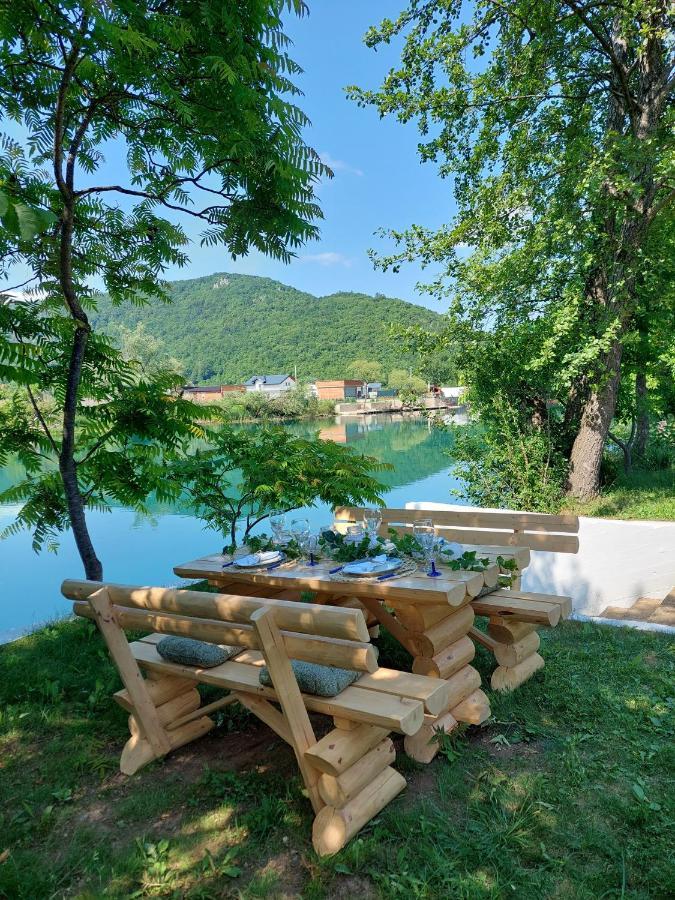 La Reina Una Bihać Esterno foto